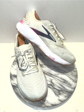 Brooks Ghost 16 Wide Running Shoes Womens Size 10.5D 10.5 D Wide Gray Pink Mesh